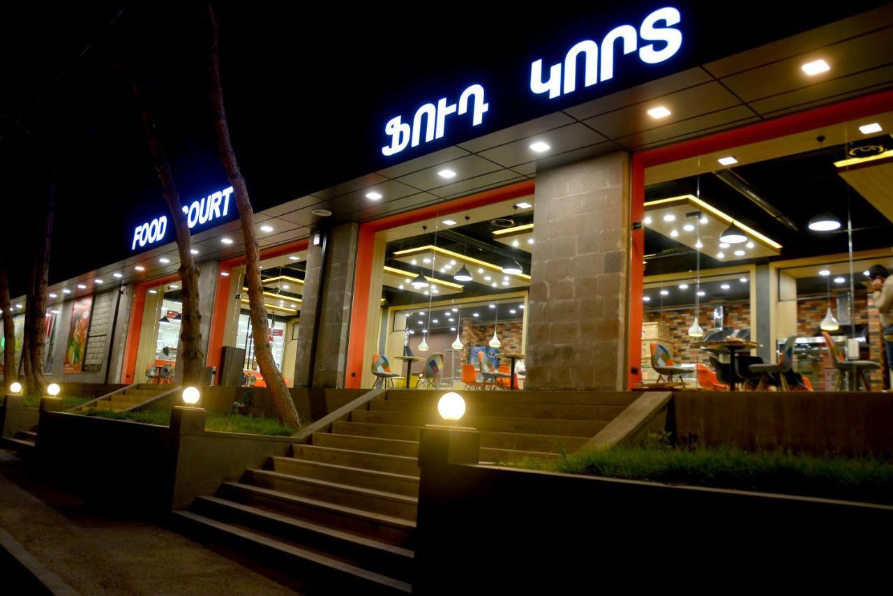 Hotel Lider Complex Vayk ภายนอก รูปภาพ